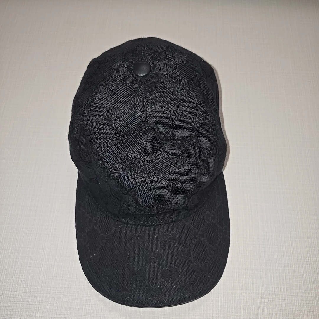 グッチ ベースボールキャップ Mサイズ