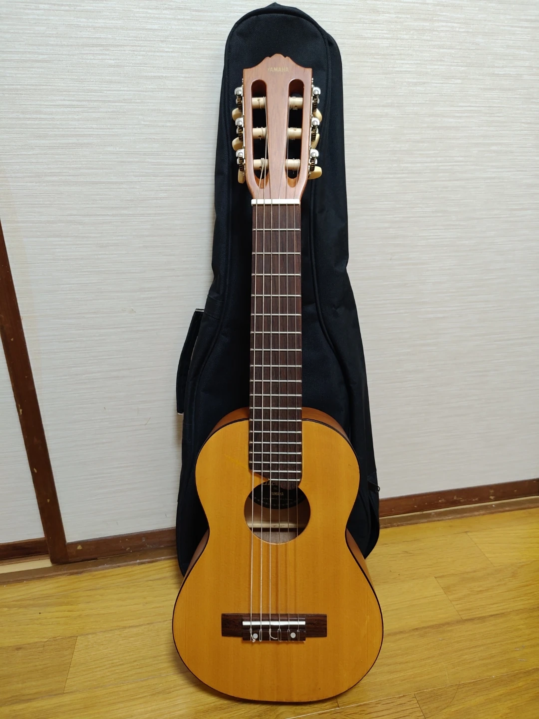 Yamaha Guitalele GL-1 専用ケース付き