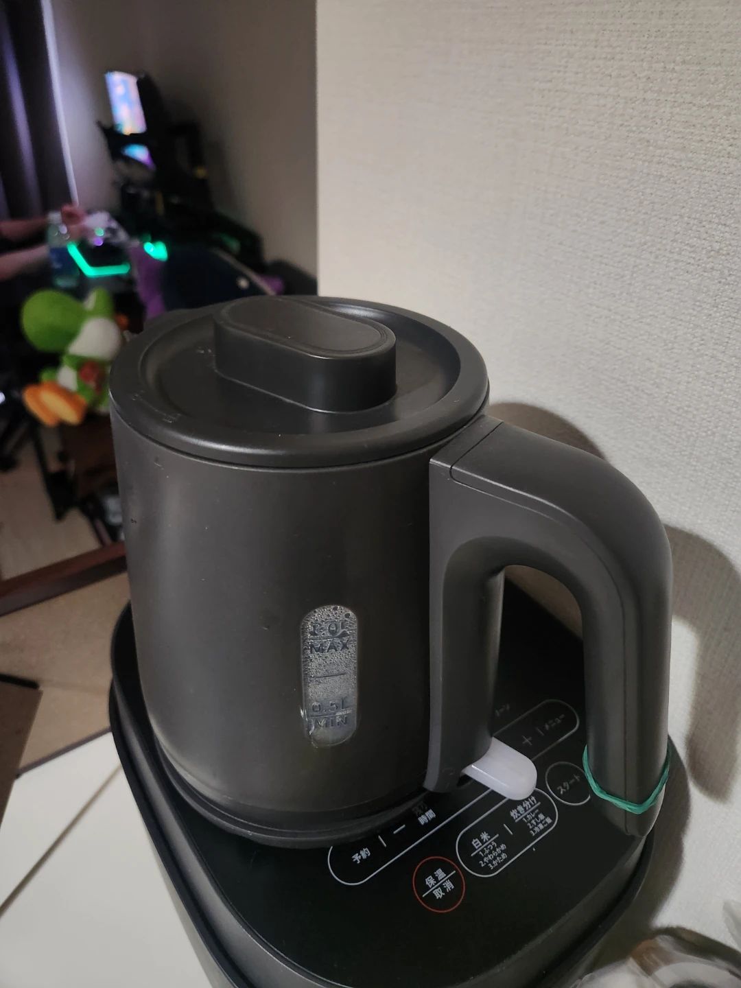 電気ケトル 0.5L ブラック