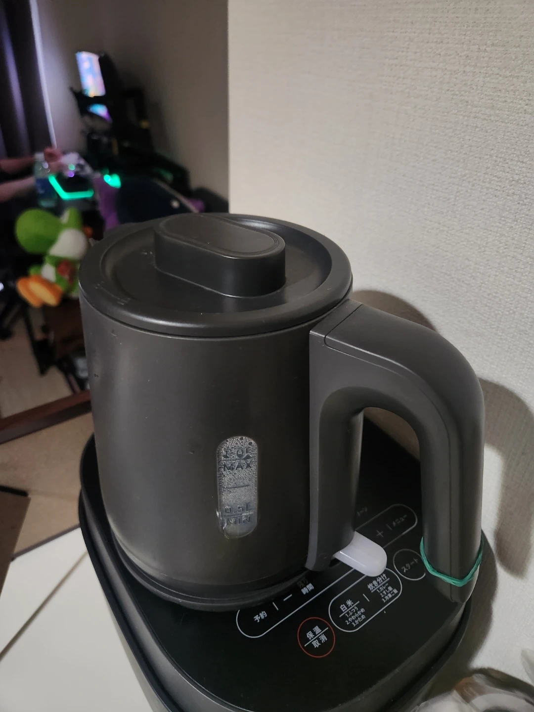 電気ケトル 0.5L ブラック