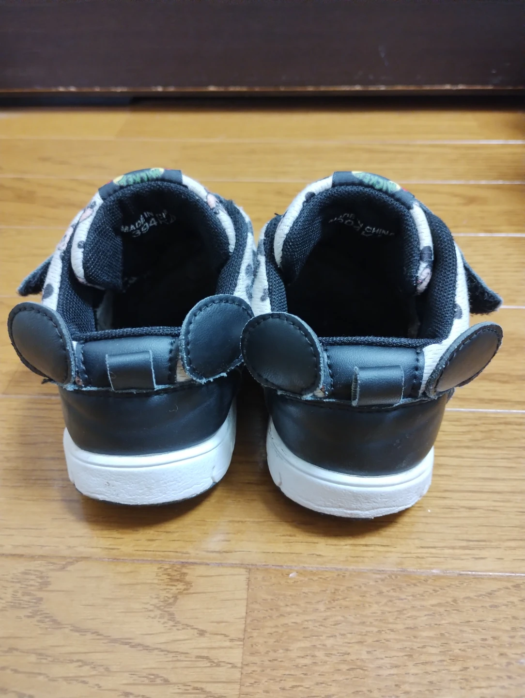 17cm　ミッキーマウス キッズスニーカーの写真2枚目