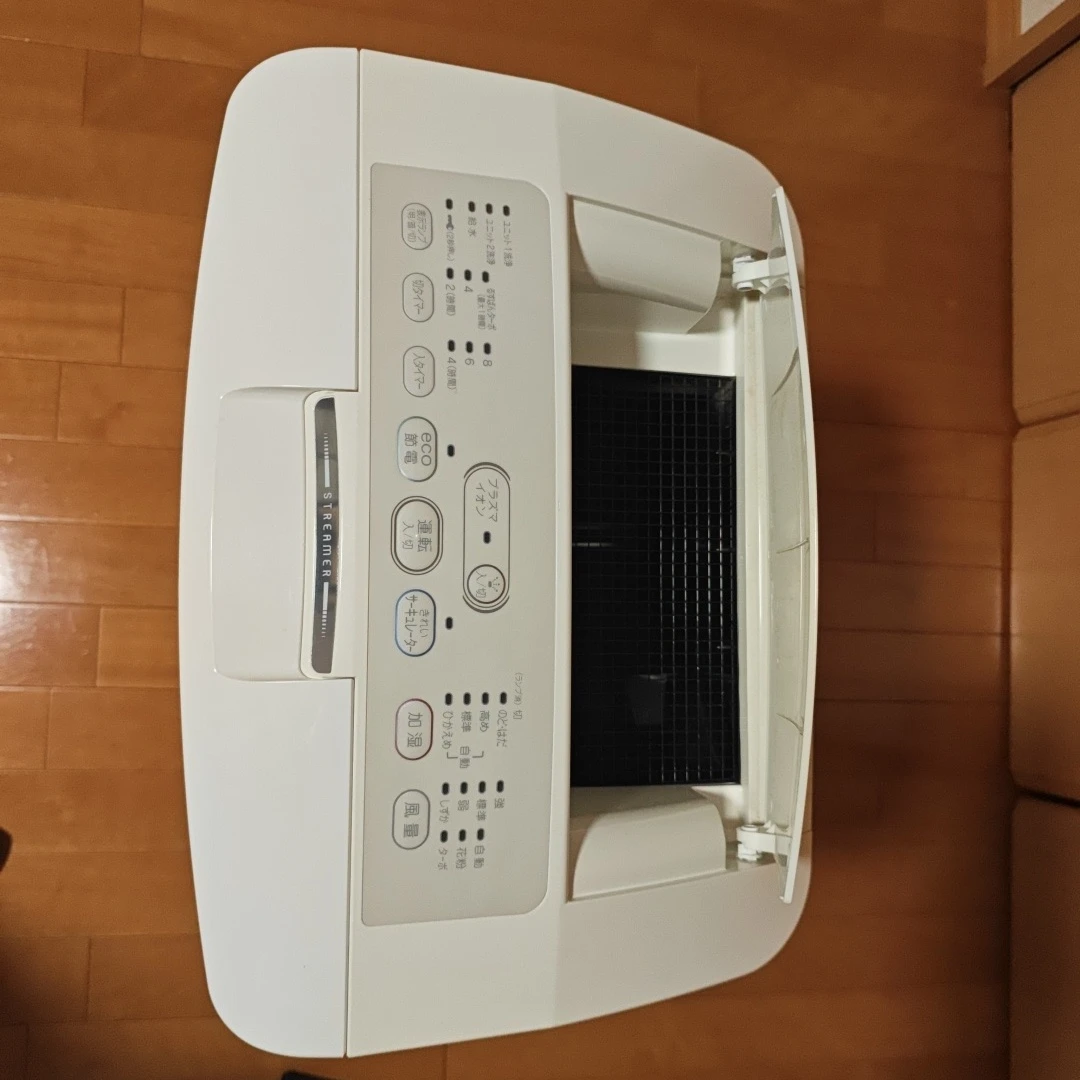 ダイキン　空気清浄機　2015年製　ACK70P-Wの写真2枚目