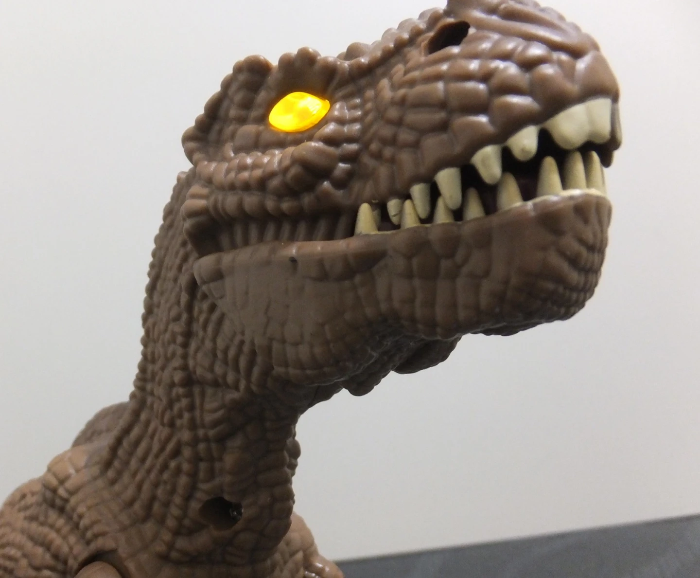 恐竜　ラジコンの写真3枚目