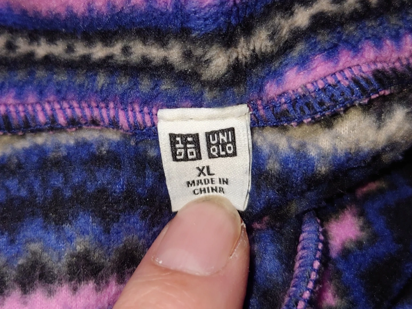 UNIQLO ユニクロ タートルネック フリース 柄物の写真3枚目