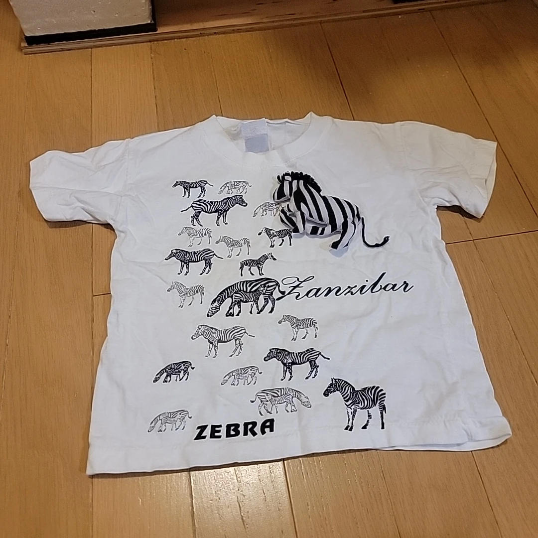 シマウマ柄 キッズTシャツ 立体マスコット付き