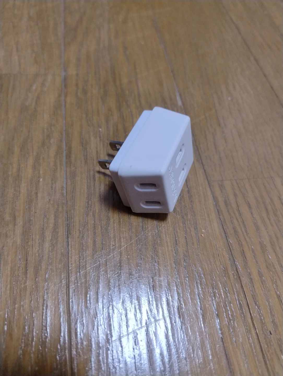 3口電源タップ コンセントアダプター