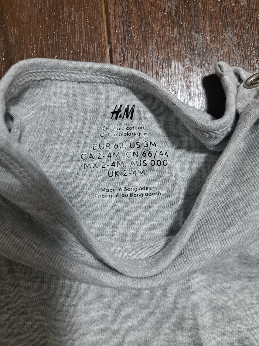 H&M ベビー長袖ボディスーツ 2枚セット 60cmの写真5枚目