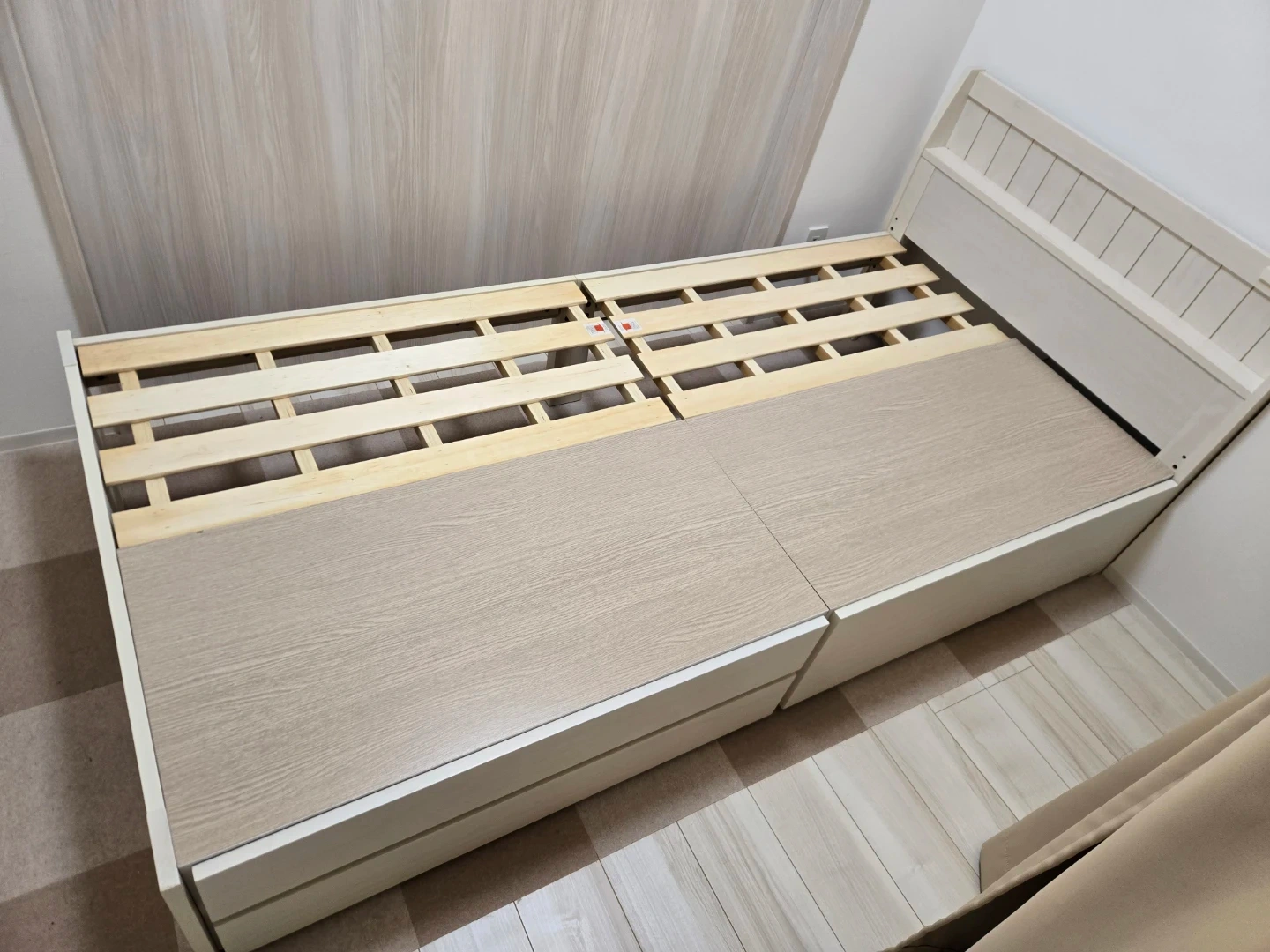 木製シングルベッドフレーム 収納付き