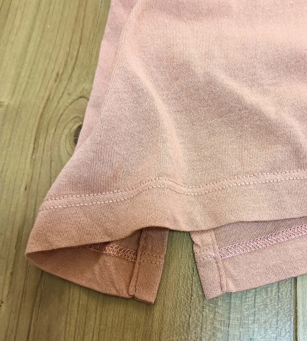 非常に美品。PRADA プラダ コットン&シルク素材 長袖 Tシャツの写真8枚目