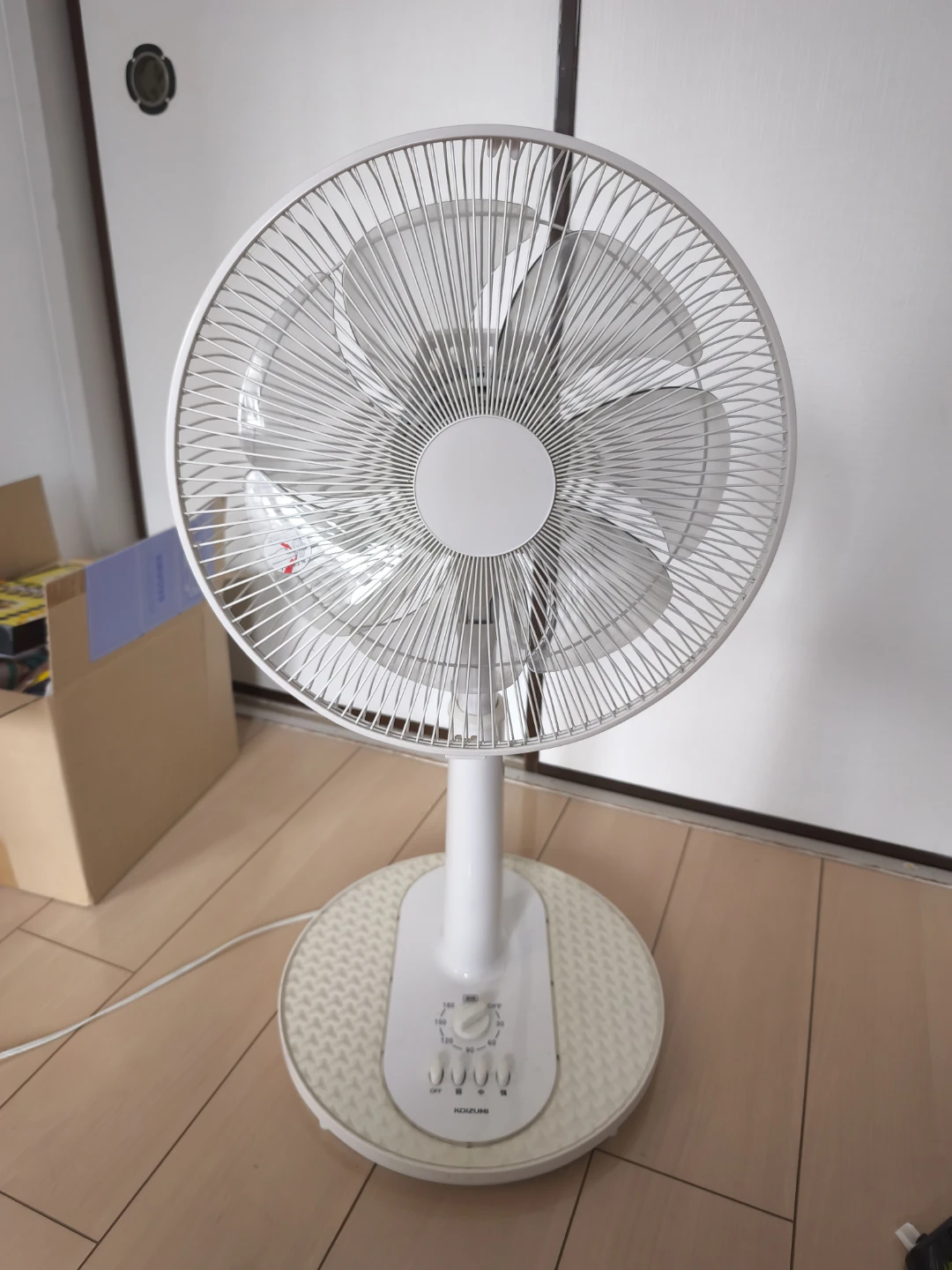 コイズミ 扇風機 ホワイト