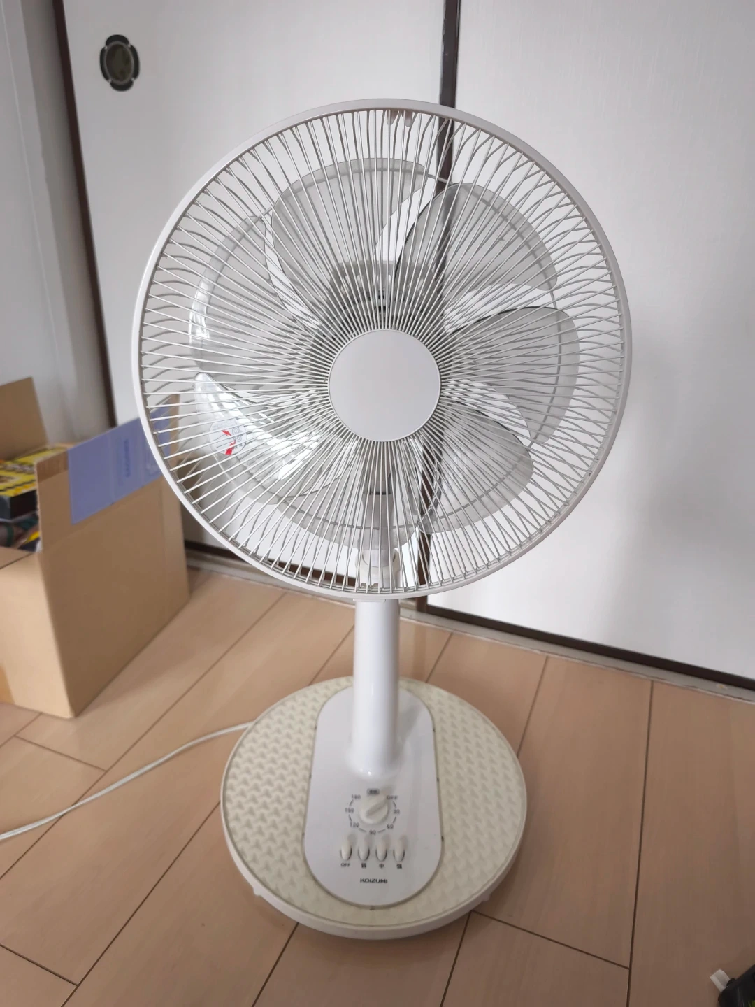 コイズミ 扇風機 ホワイト