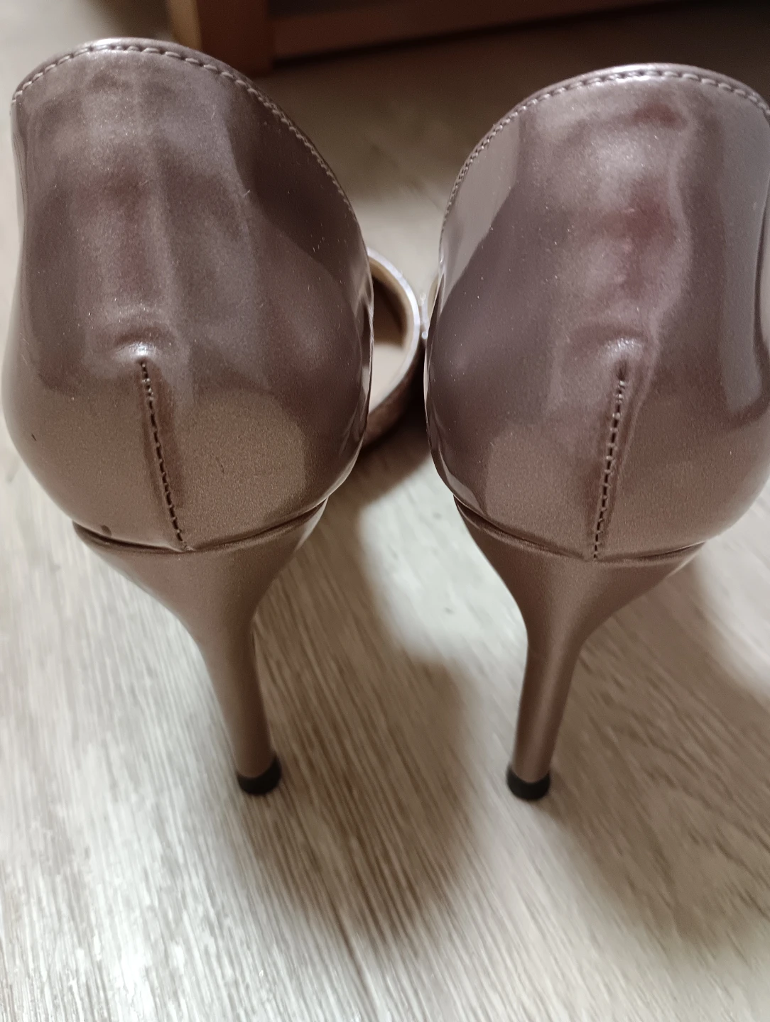 グリッター 8㎝ヒール パンプスの写真3枚目