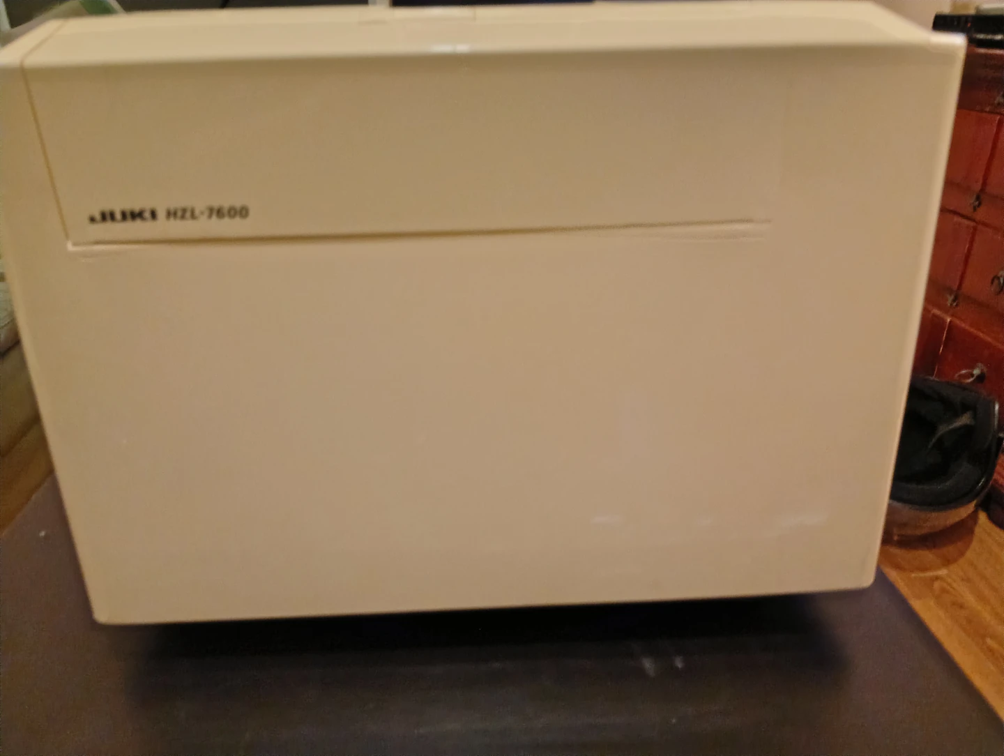 JUKI コンピュータザ·ミシン HZL-7600の写真2枚目