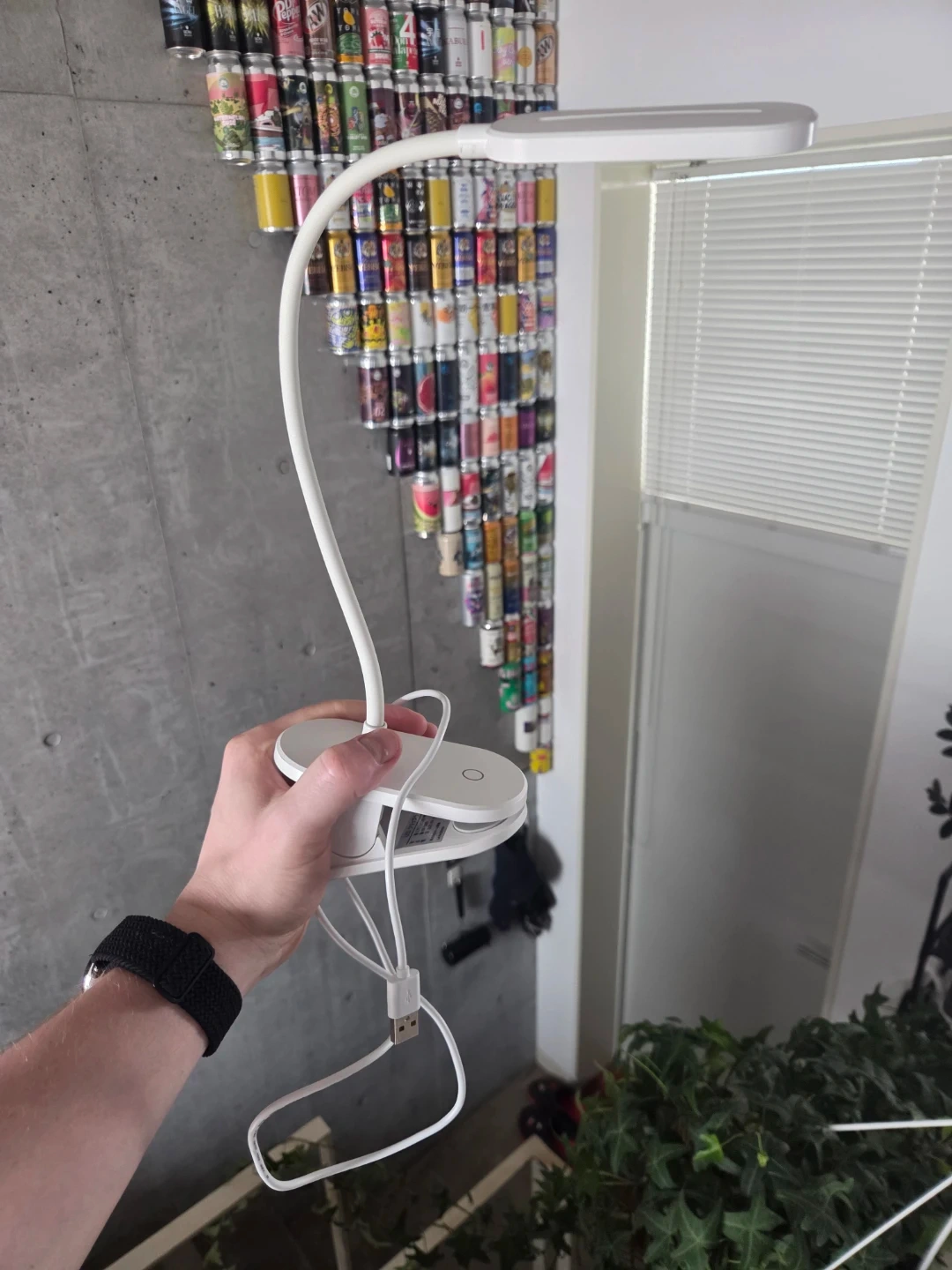 クリップ式 LEDデスクライト ホワイトの写真2枚目