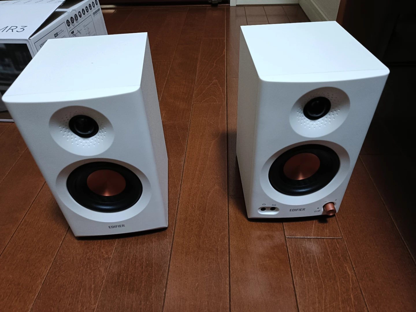 今週金曜までに来れる方のみ。Edifier MR3 スピーカー 36W Bluetooth   箱、取説あり。処分予定