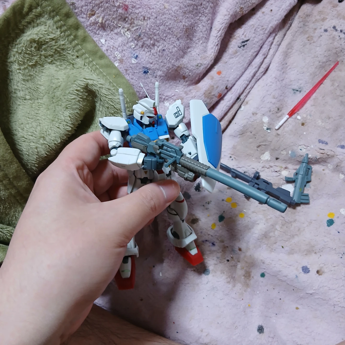 ガンダム プラモデル フィギュア 武器パーツ付きの写真5枚目