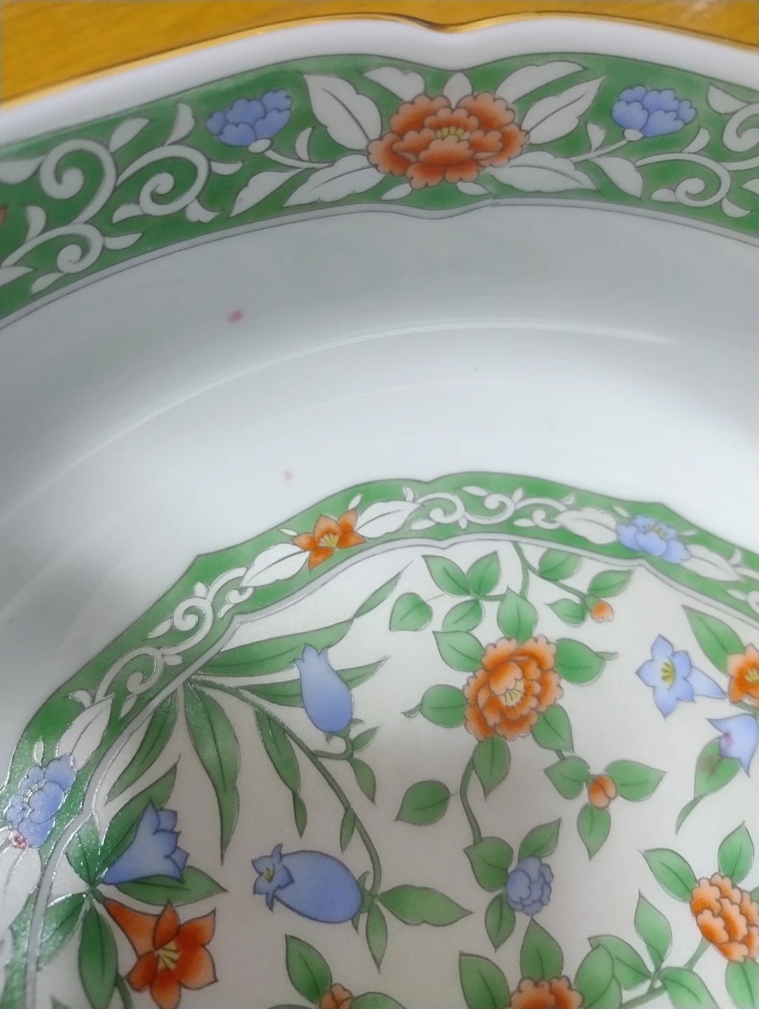 飛鳥窯 陶器 浅鉢 花柄の写真3枚目