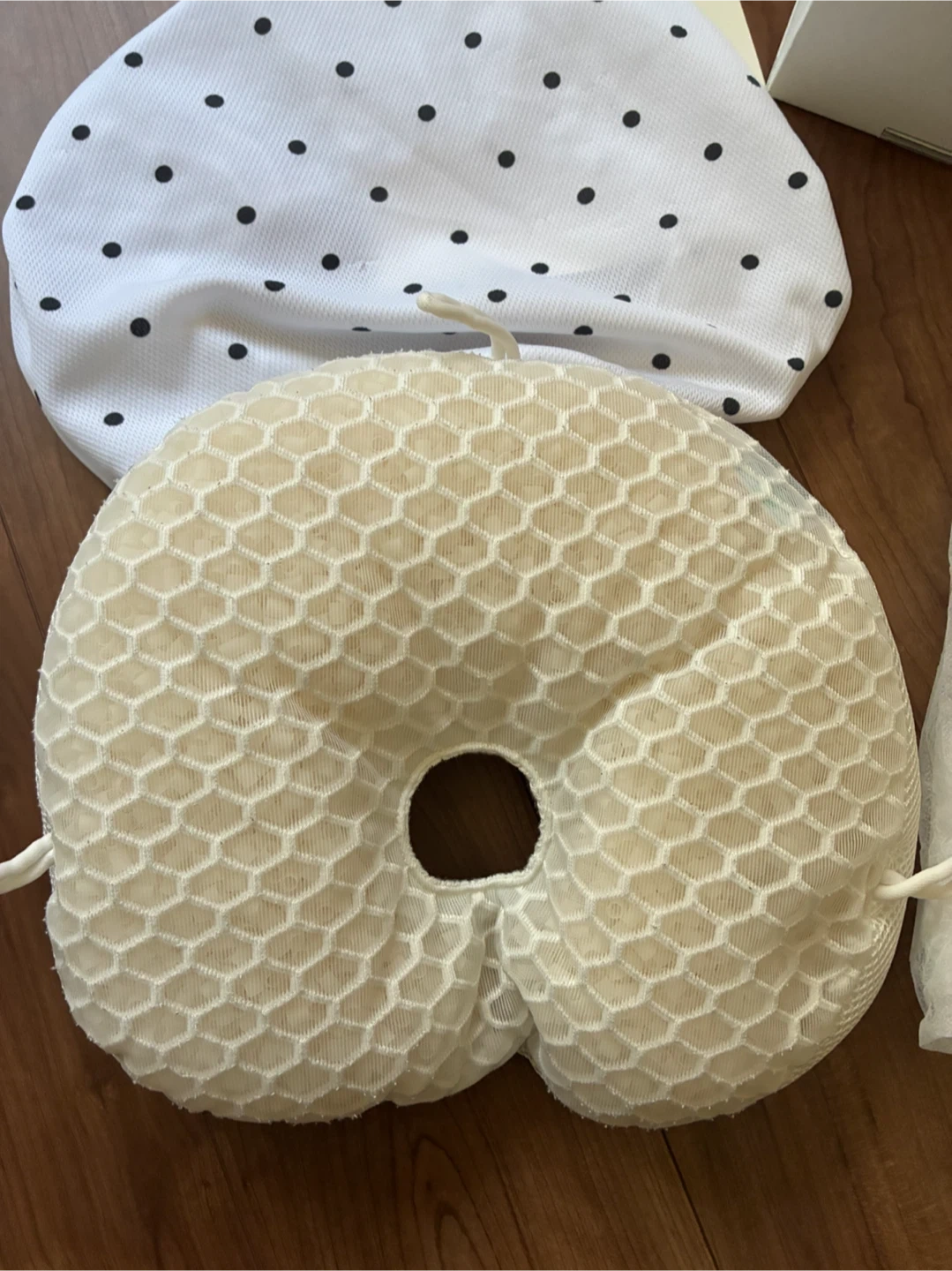 エスメラルダ 呼吸する子ども枕 ベビー枕 ドットカバー付の写真6枚目