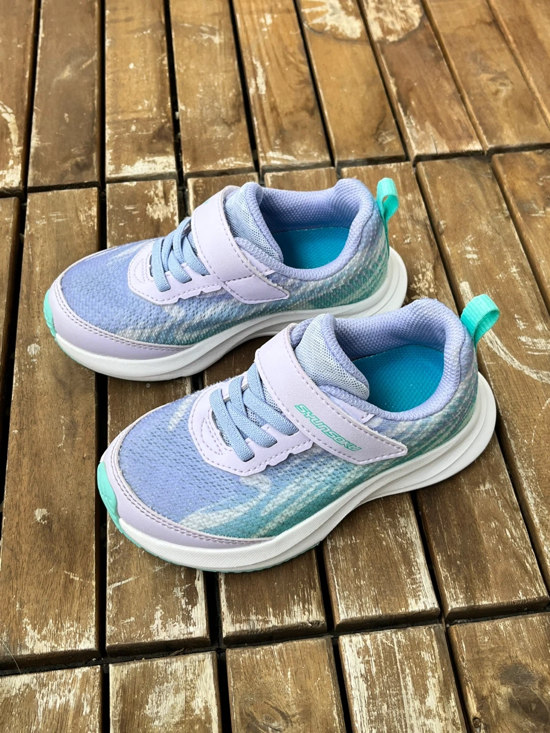 瞬足SYUNSOKU子供用 ランニングシューズ size17の写真2枚目