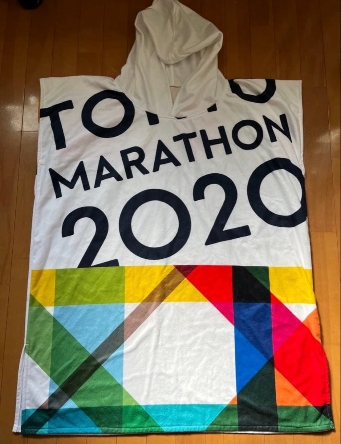 東京マラソン 2024・2020 フード付きタオルの写真3枚目