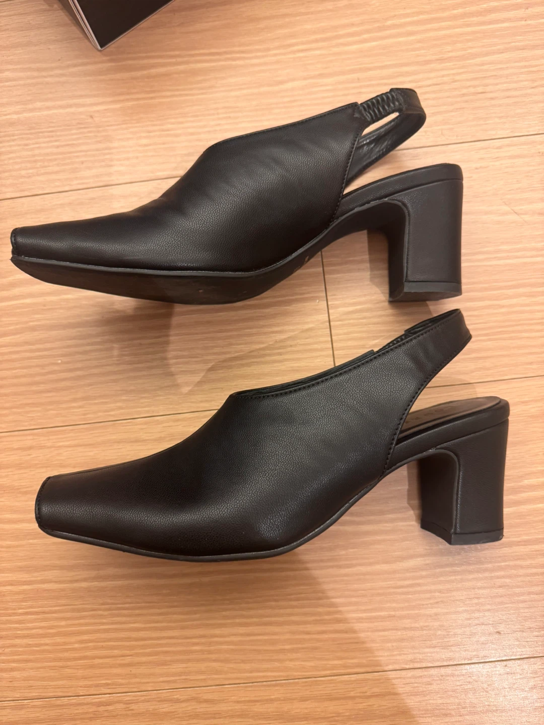 louren ローレン open toe pumps ブラック 23.5の写真3枚目