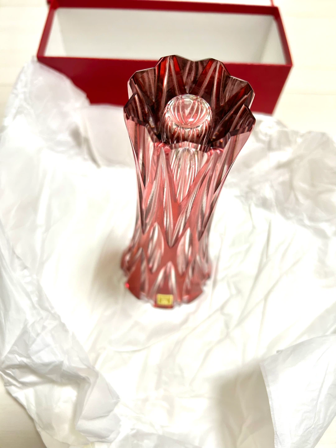 【新品未使用】カガミクリスタル サンクラール 一輪挿し 花瓶 F623-705CAU 金赤 箱付きの写真7枚目