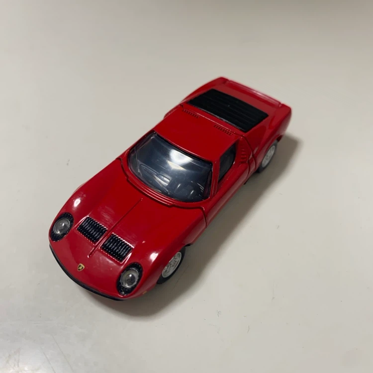 タカラトミー トミカプレミアム ランボルギーニ ミウラ P400S