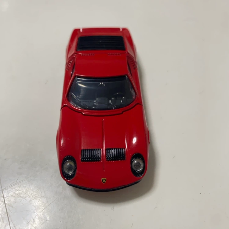 タカラトミー トミカプレミアム ランボルギーニ ミウラ P400Sの写真2枚目
