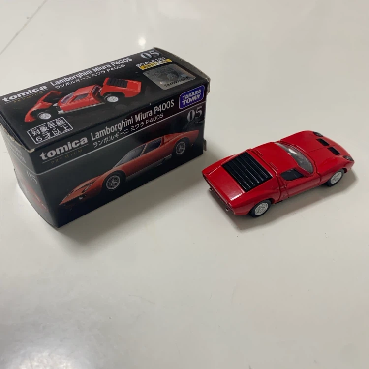 タカラトミー トミカプレミアム ランボルギーニ ミウラ P400Sの写真5枚目