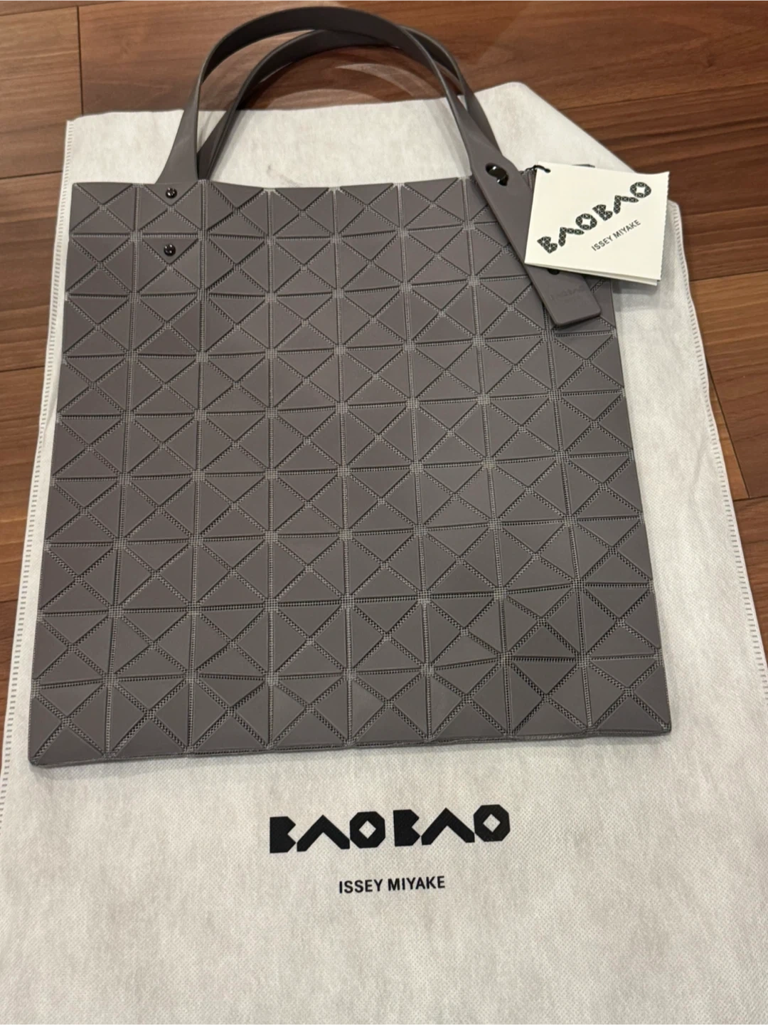BAO BAO ISSEY MIYAKE PRISM PLUS GRAY 新品未使用の写真2枚目
