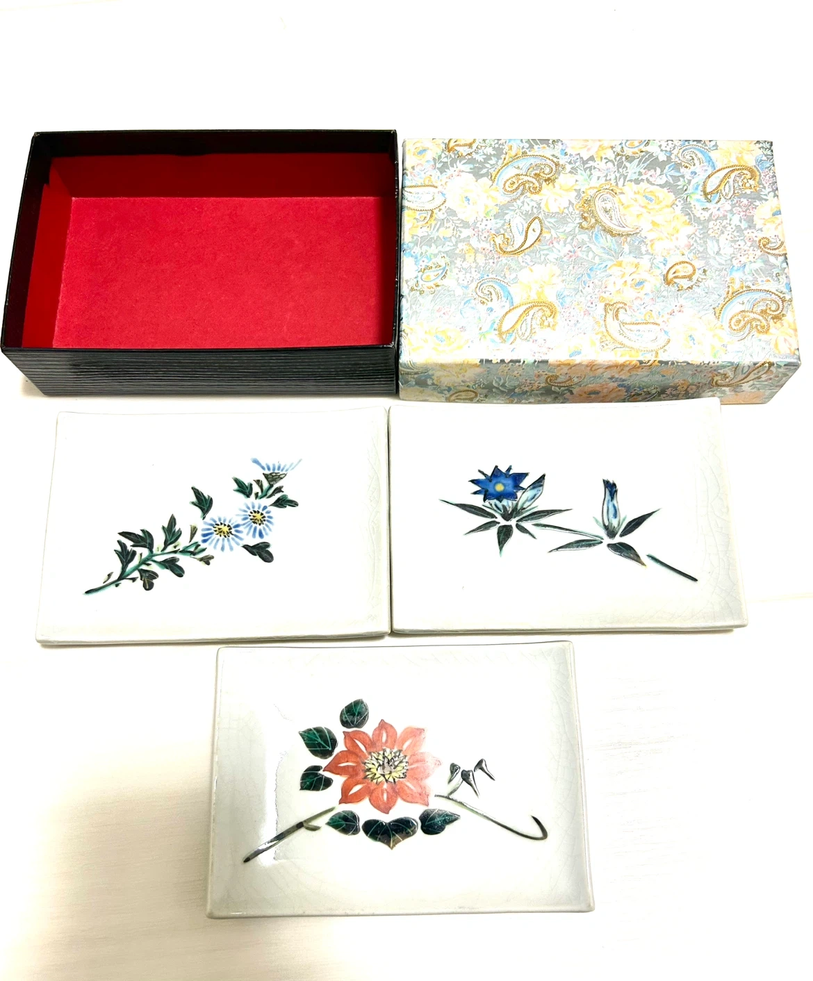 【新品未使用】昭和レトロ 職人手書き 雅 銘々皿 3枚セット 高級化粧箱付き 小皿