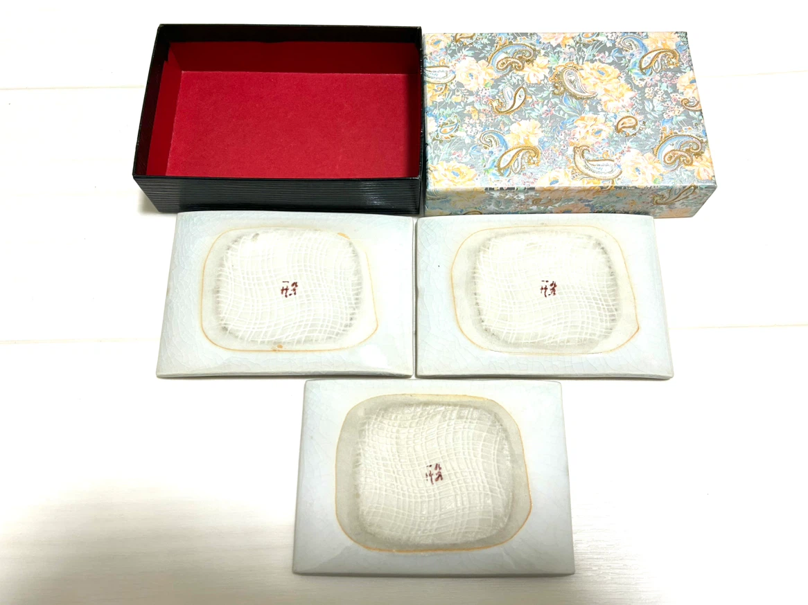 【新品未使用】昭和レトロ 職人手書き 雅 銘々皿 3枚セット 高級化粧箱付き 小皿の写真8枚目