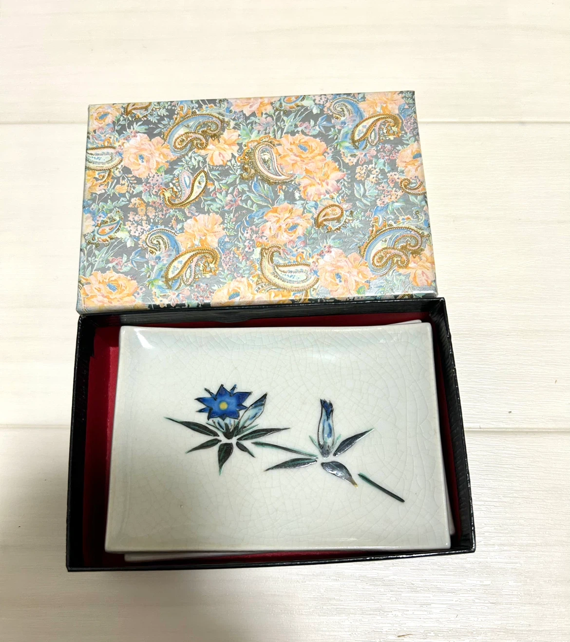 【新品未使用】昭和レトロ 職人手書き 雅 銘々皿 3枚セット 高級化粧箱付き 小皿の写真9枚目