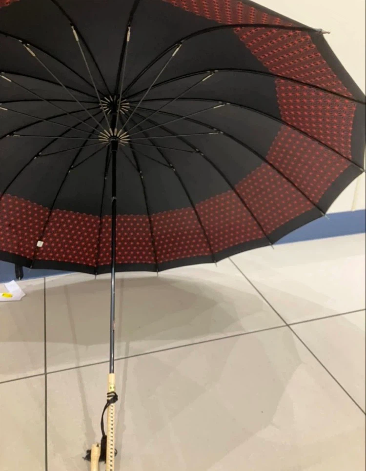 日本の文様 雨傘 黒×赤 麻の葉模様 58cmの写真4枚目