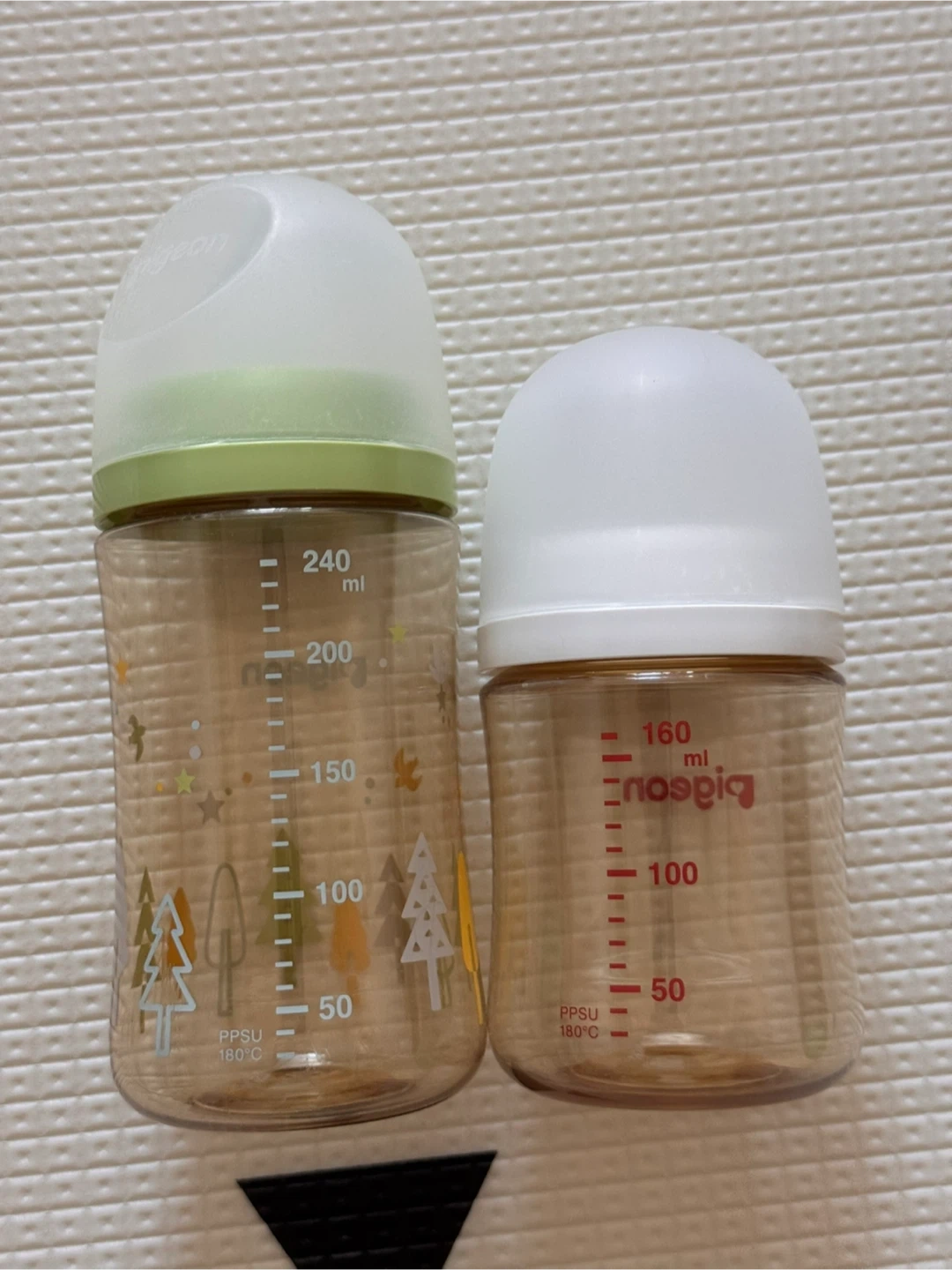 ピジョン 哺乳瓶 4本セット 240ml/160mlの写真3枚目
