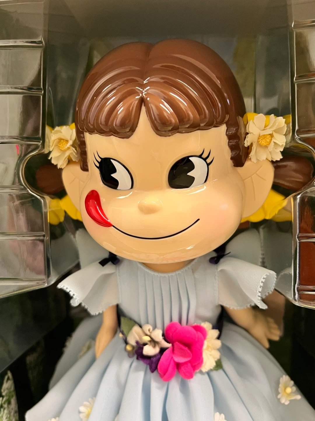 不二家ペコちゃん水色の花柄ワンピースポイントでの交換限定品の写真2枚目