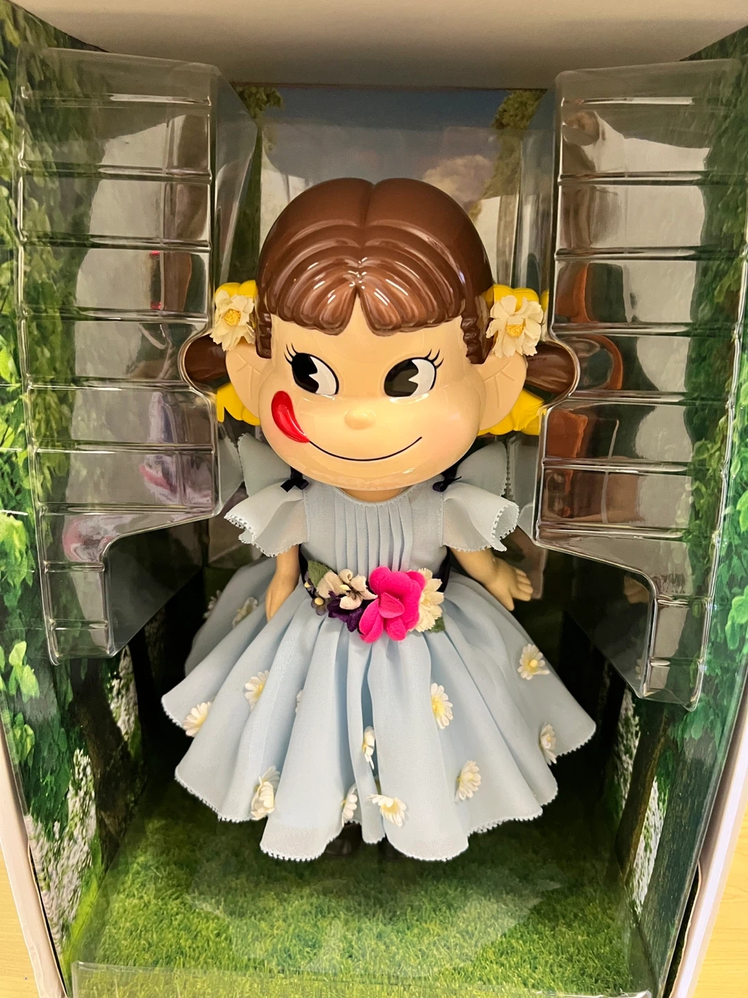 不二家ペコちゃん水色の花柄ワンピースポイントでの交換限定品
