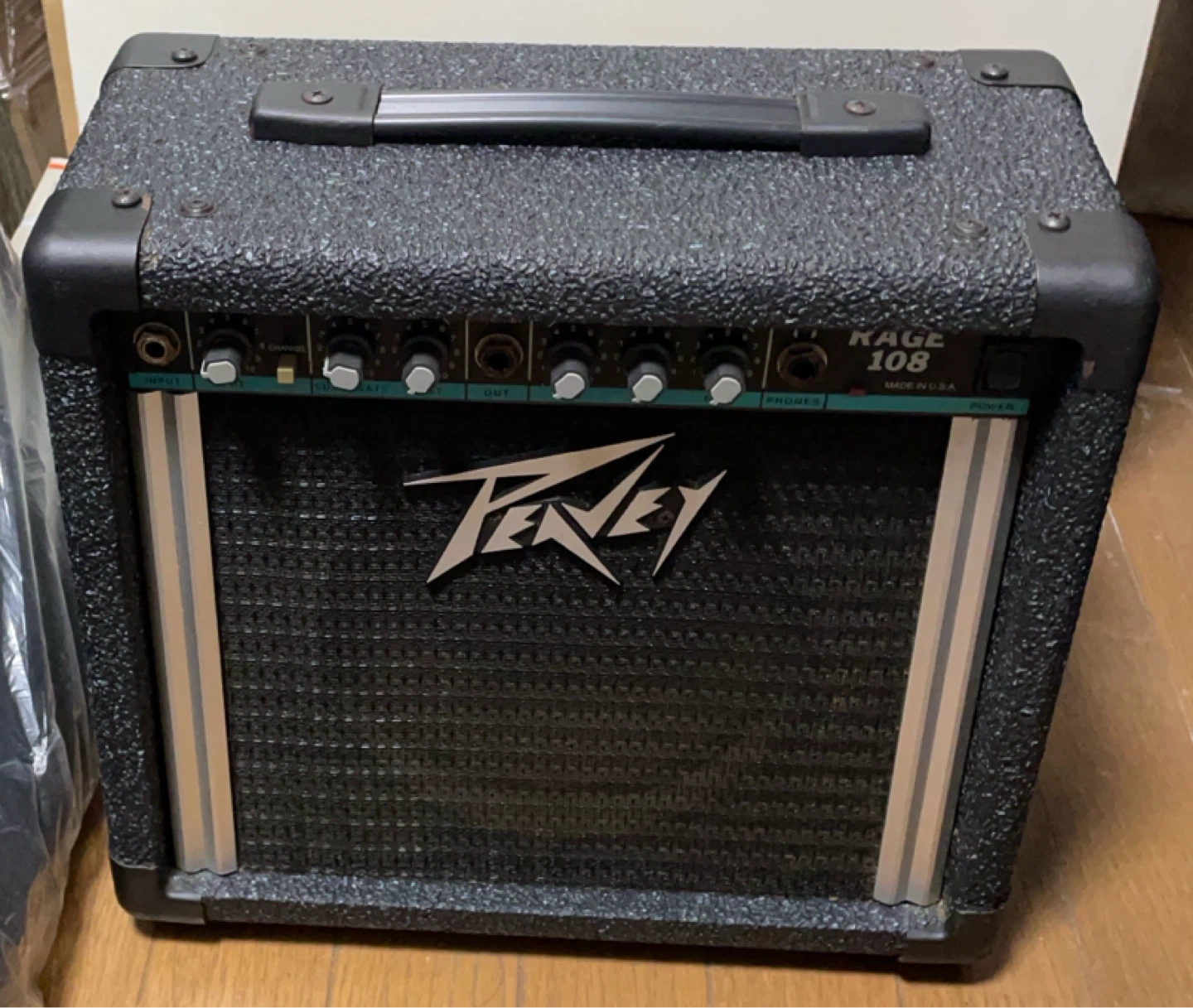 PEAVEY ギターアンプ　RAGE108