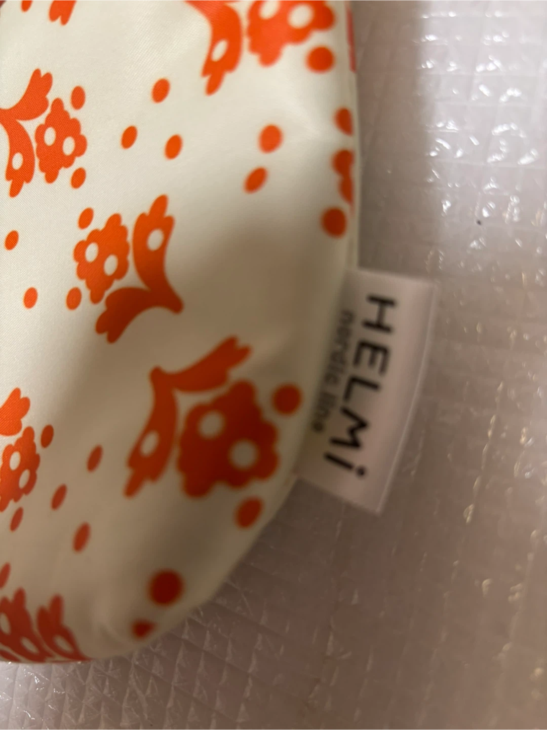 未使用　新品ヘルミ フラットポーチ 花柄 オレンジの写真4枚目