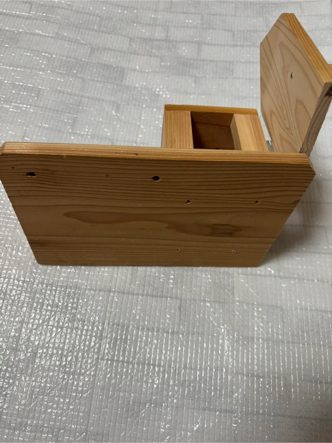 木製 貯金箱 ハウス型 手作りの写真2枚目