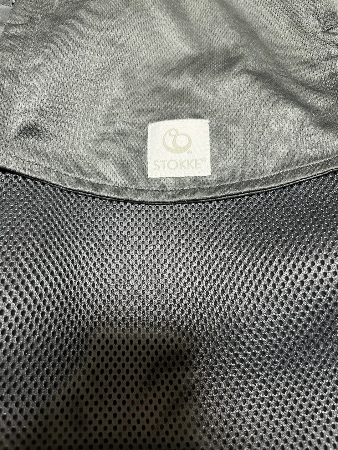 Stokke Limas™ Carrier メッシュ　アンスラサイトの写真4枚目