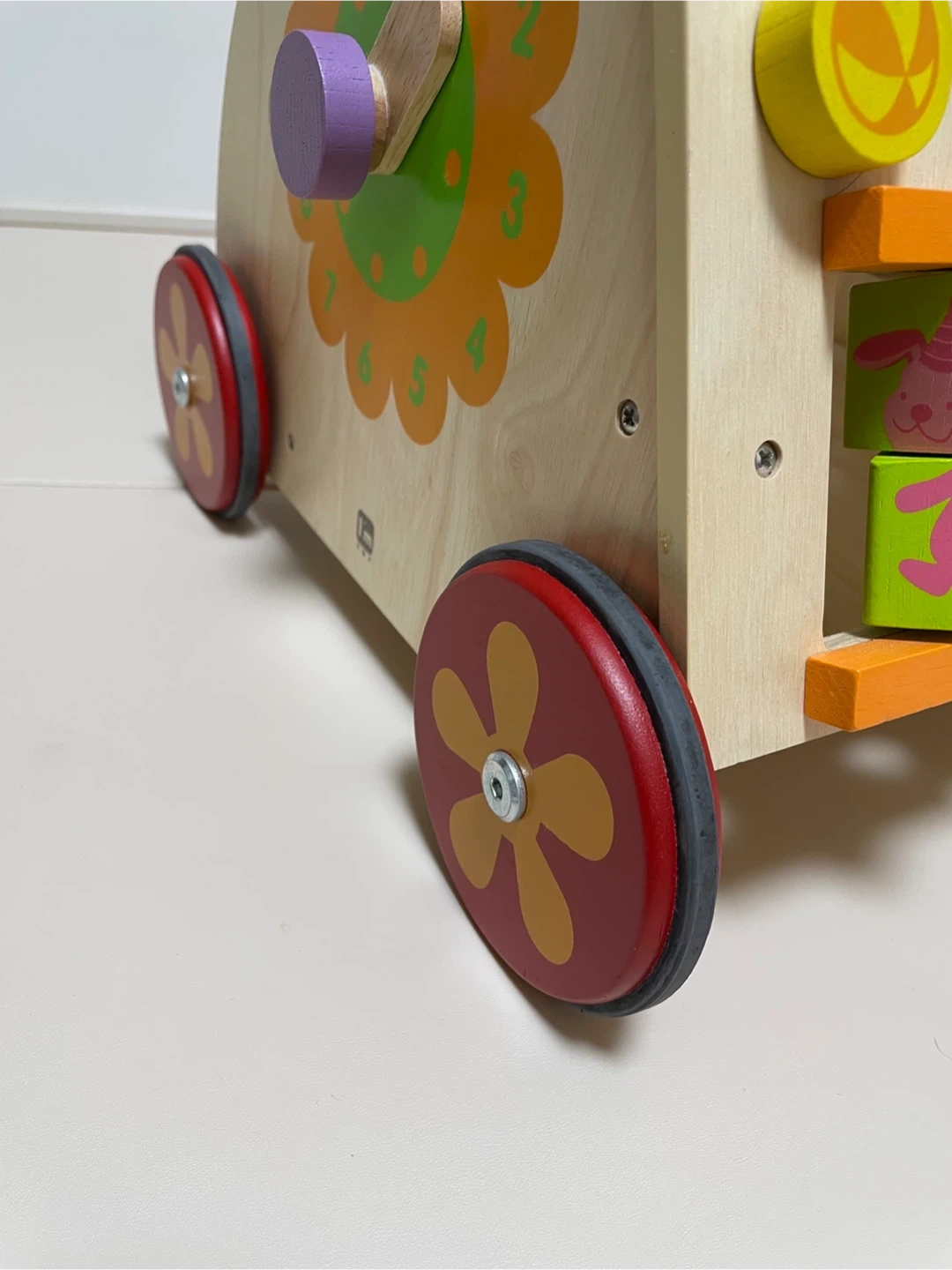 エデュテ アイムトイ 手押し車 知育玩具 木のおもちゃの写真6枚目