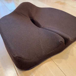 腰痛対策クッション ブラウン
