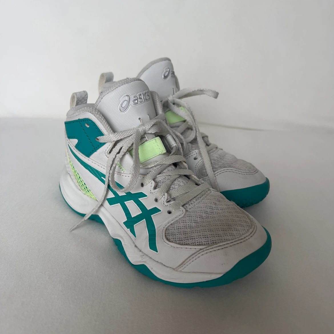 asics(アシックス) DUNKSHOT MB 10ジュニアバスケットシューズ 20.0㎝ 21.0㎝ 2足セットの写真3枚目