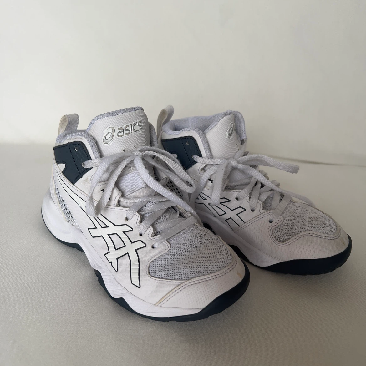 asics(アシックス) DUNKSHOT MB 10ジュニアバスケットシューズ 20.0㎝ 21.0㎝ 2足セットの写真8枚目