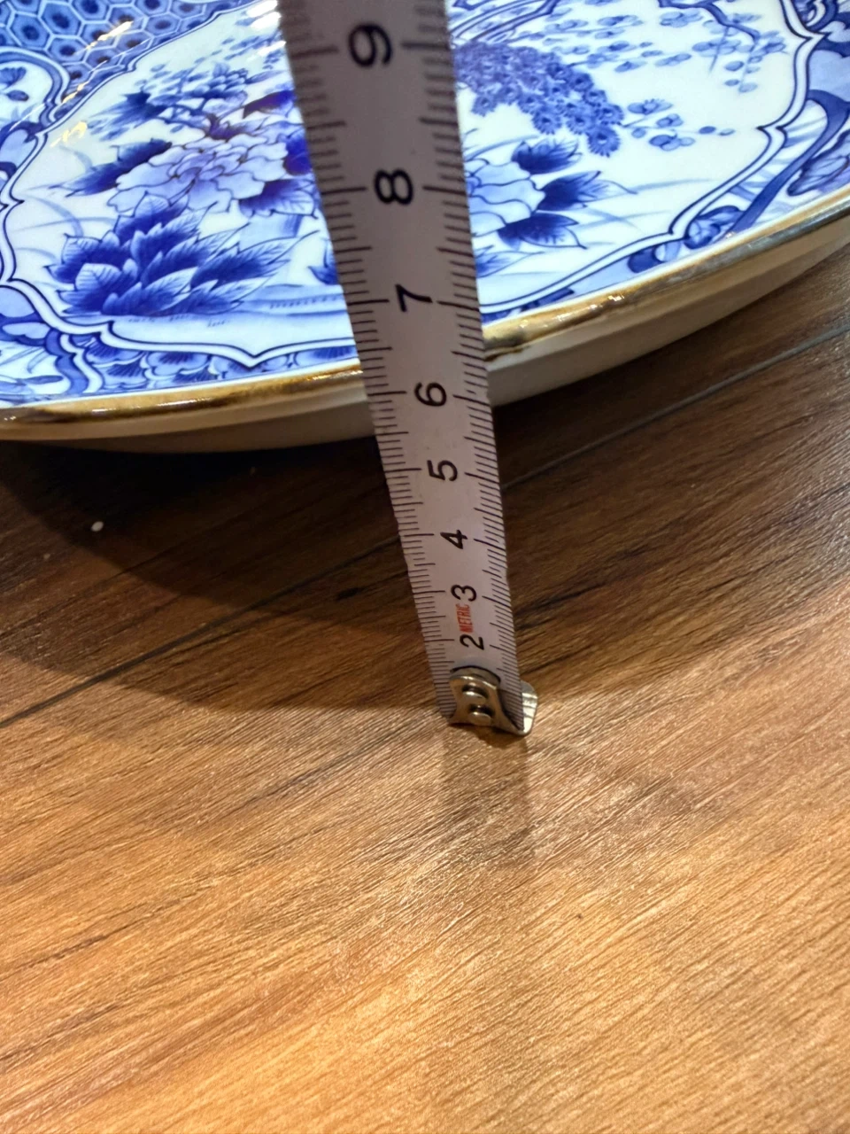 染付 孔雀牡丹文 大皿 陶器の写真4枚目