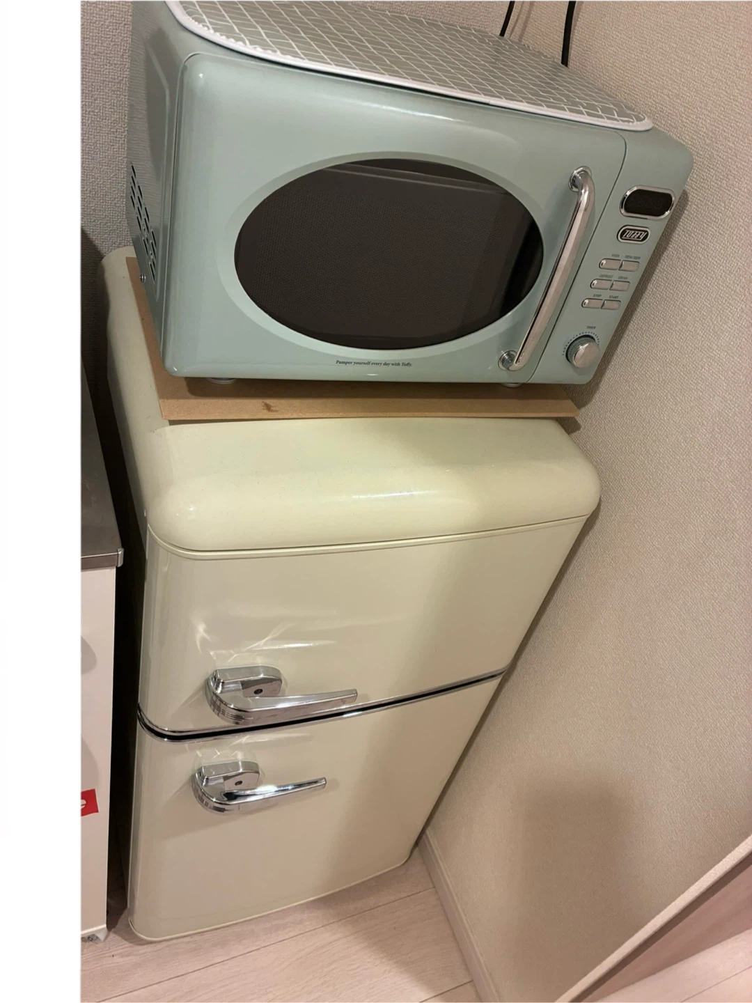レトロデザイン Toffy 電子レンジ ペールアクア & オーヤマ 冷蔵庫 ノンフロン冷凍冷蔵庫の写真3枚目
