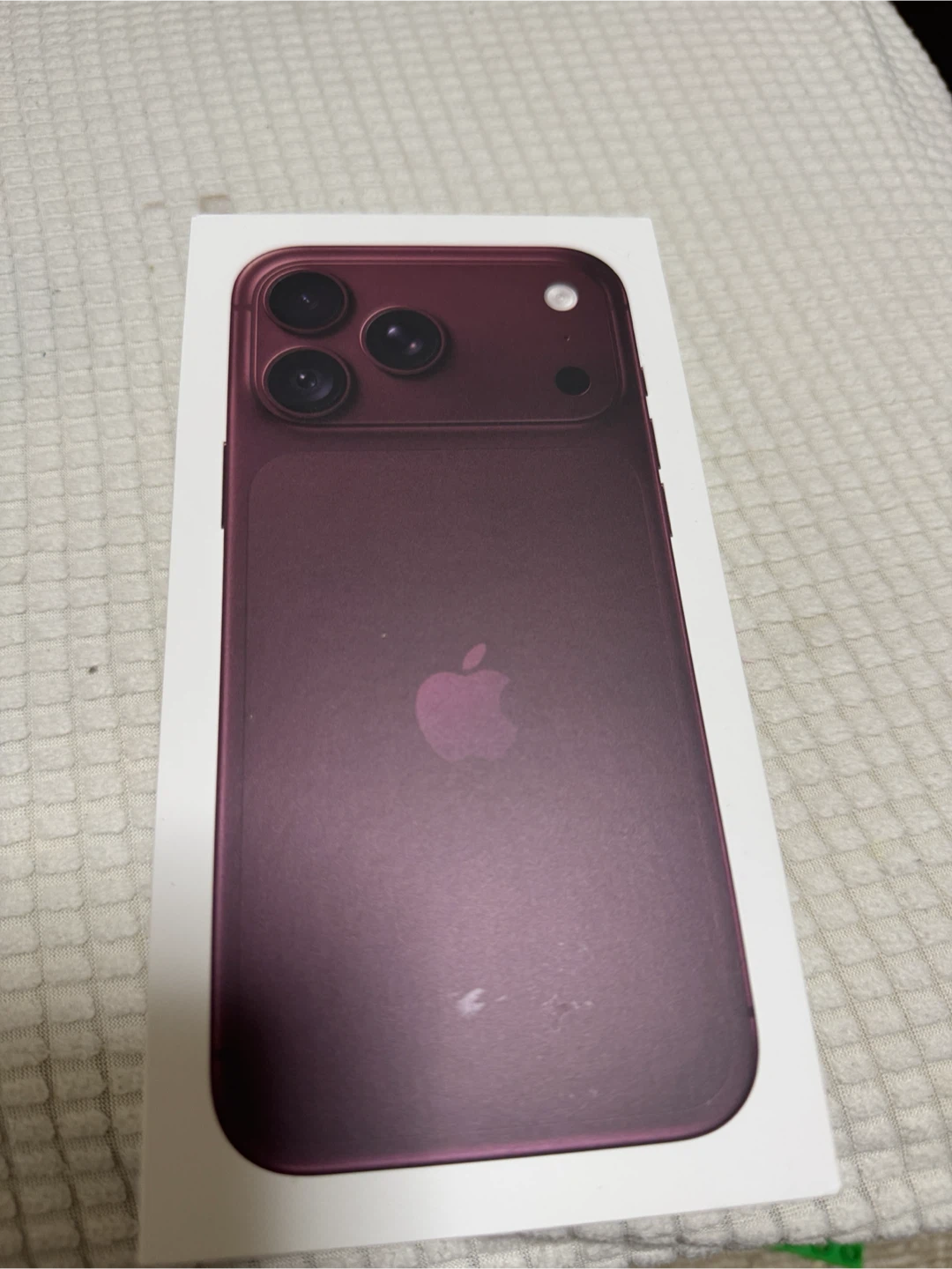 アップル iPhone 18 Pro Max 256GB バーガンディ
