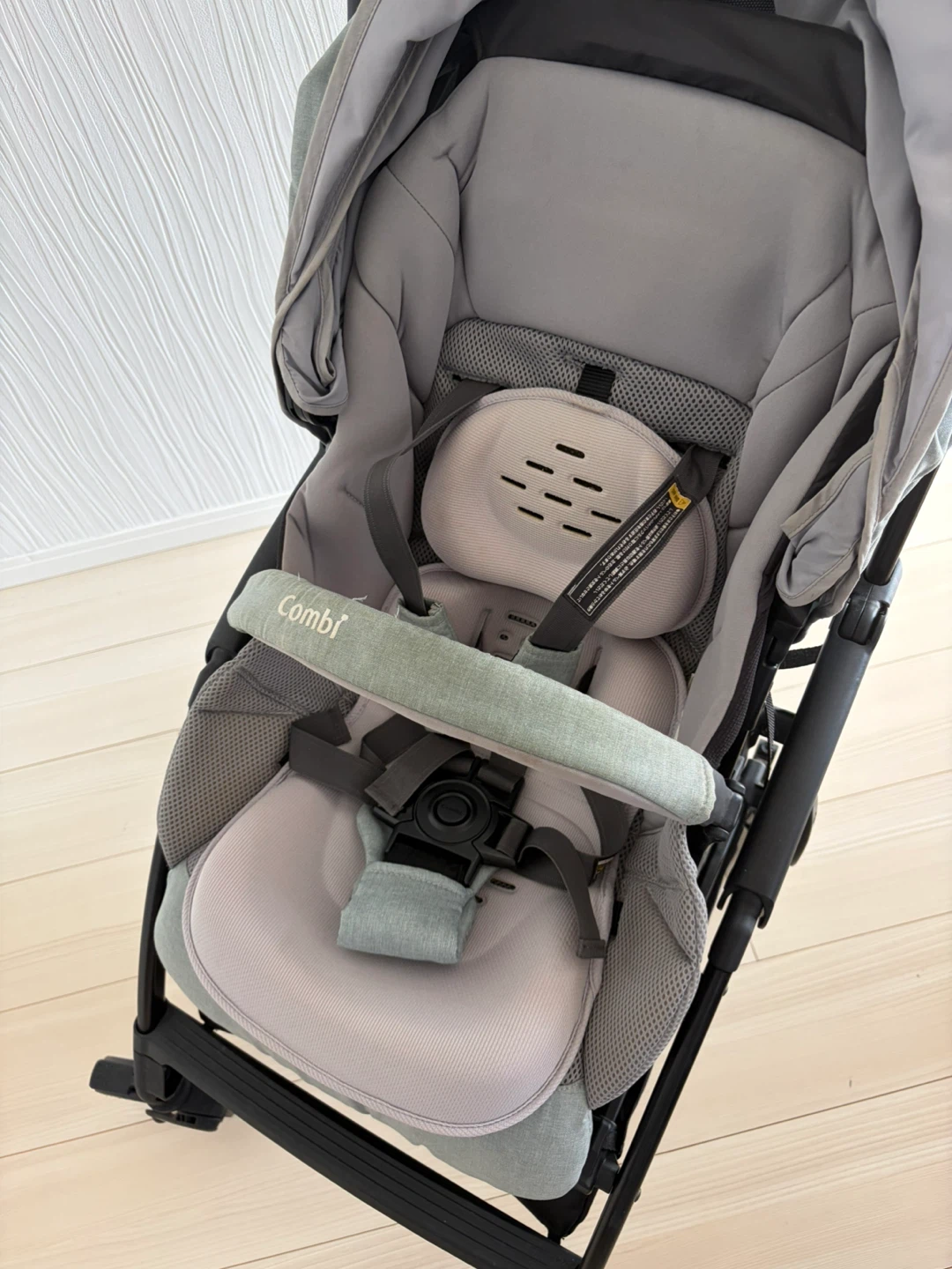 Combi ベビーカー　スゴカル　minimoの写真3枚目