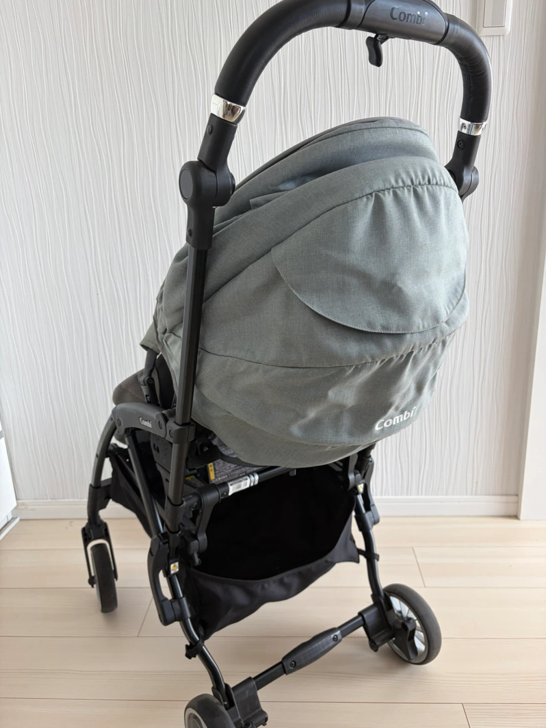 Combi ベビーカー　スゴカル　minimoの写真4枚目